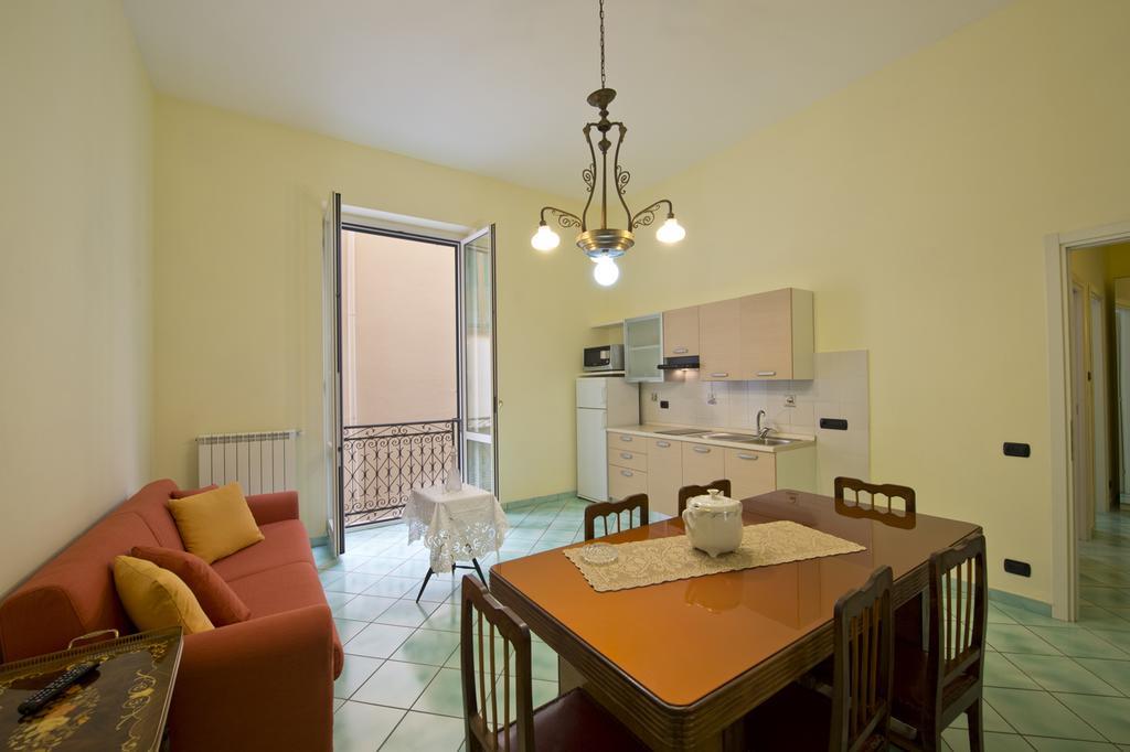 Ferienwohnung Palazzo Della Monica Vietri Zimmer foto