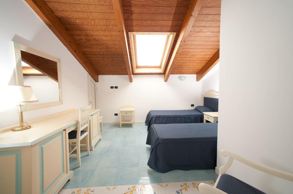 Ferienwohnung Palazzo Della Monica Vietri Exterior foto