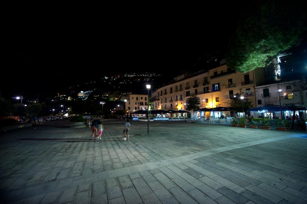 Ferienwohnung Palazzo Della Monica Vietri Exterior foto