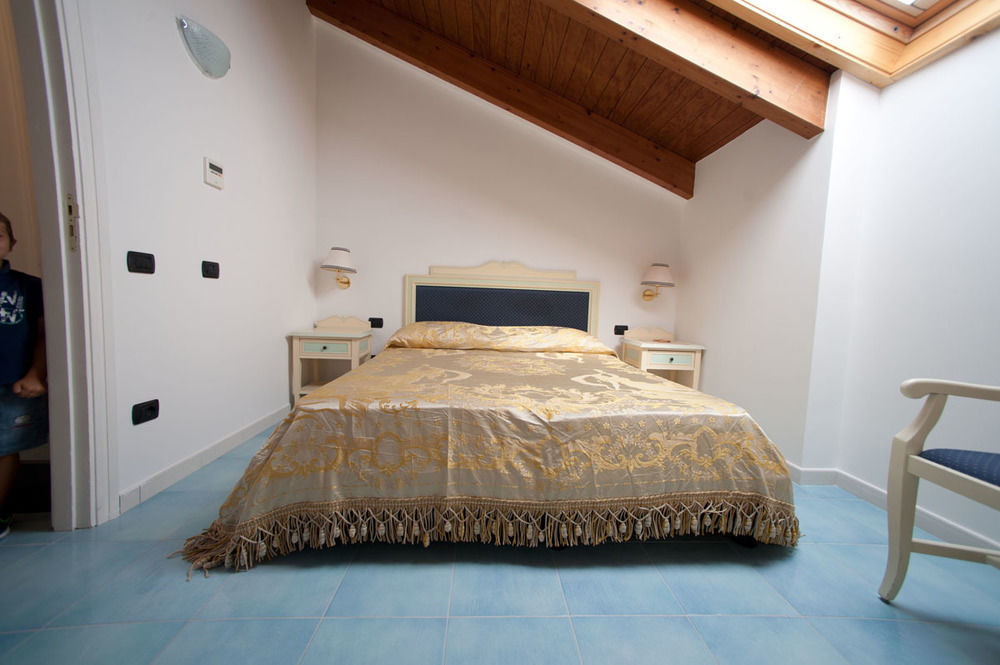 Ferienwohnung Palazzo Della Monica Vietri Exterior foto